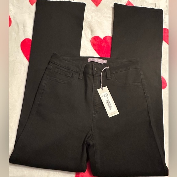 NWT JUST USA
Muriel High Rise Scissor Cut Bootcut Jean - Picture 13 of 13